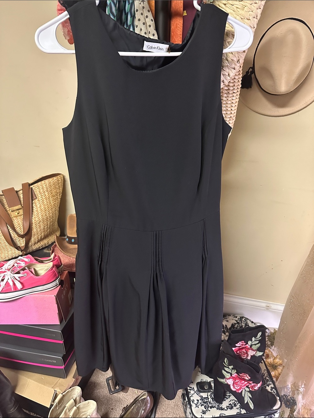 Calvin Klein Black Sleeveless Pleated A-Line Dress